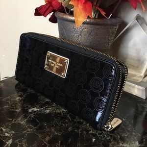 Michael Kors zip around wallet